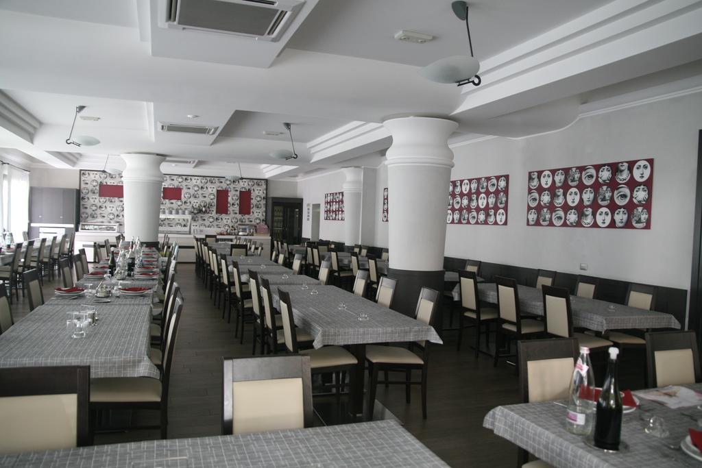 Hotel Stanchini 贝拉里亚-伊贾马里纳 外观 照片